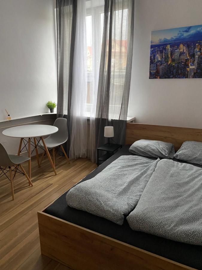 Classy Rooms In Old Town Krakow Exterior photo
